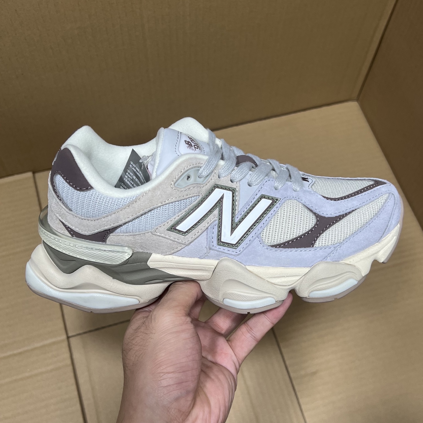 双十二福利开启! 绿X版NB9060特价系列! 稳定输出! 真正的纯原品质!卖过的都知道原来什么价格!品质 细节 做工也是无可挑剔!绝对的好货福利! 编码AB325869