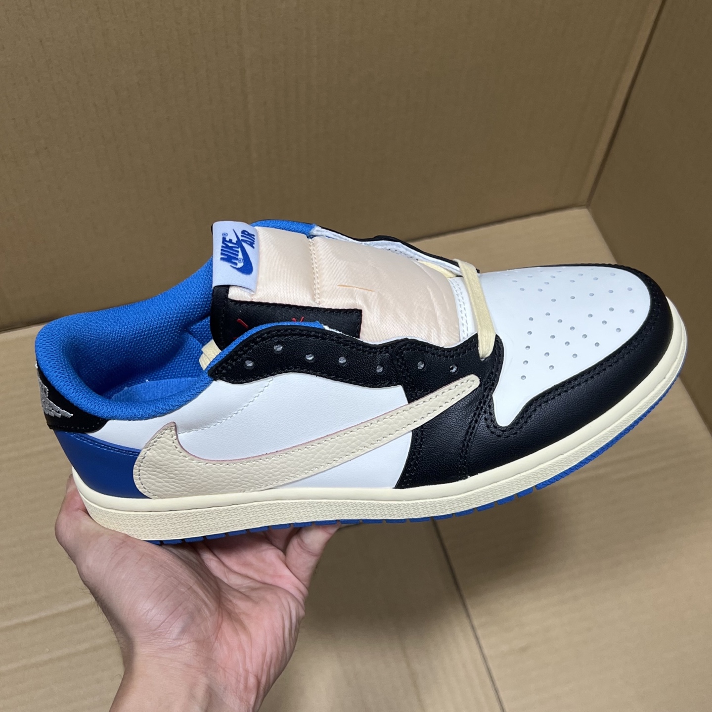 aj1倒钩低帮系列！ 尺码35.5-48.5 全码出货！ 原外贸大厂原班人马打造！曾经的销量之王！品质毋庸置疑