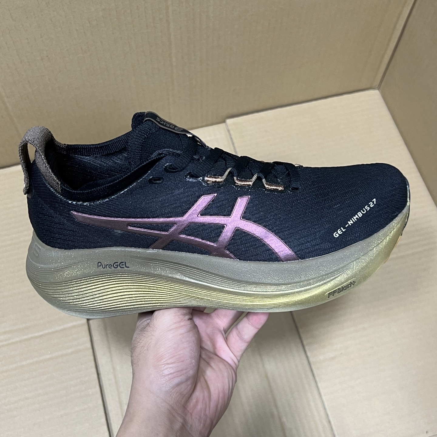 双十二活动冲刺！ 奥莱版亚瑟士GLE27特价！ 尺码：36-47，全码输出！ 天猫 京东等平台充正订单！真正超临界大底！唯一原厂材料制作！白菜价体验正品！售前 售后 一包到底！ 编码AB256865！