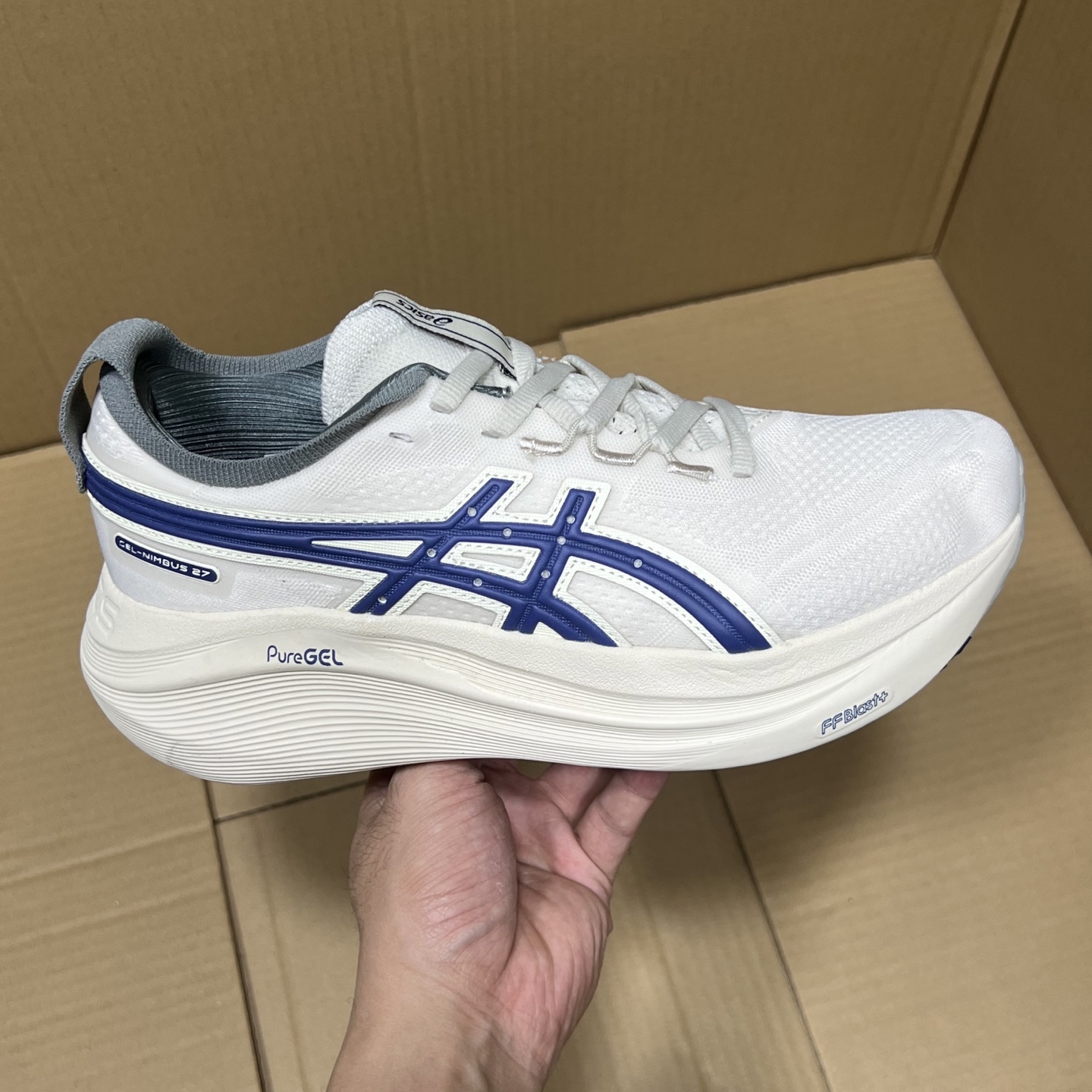 双十二活动冲刺！ 奥莱版亚瑟士GLE27特价！ 尺码：36-47，全码输出！ 天猫 京东等平台充正订单！真正超临界大底！唯一原厂材料制作！白菜价体验正品！售前 售后 一包到底！ 编码AB256865！