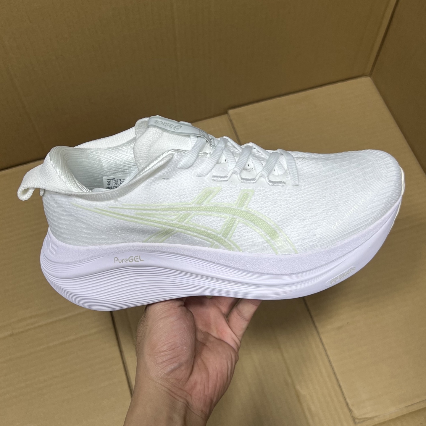 双十二活动冲刺！ 奥莱版亚瑟士GLE27特价！ 尺码：36-47，全码输出！ 天猫 京东等平台充正订单！真正超临界大底！唯一原厂材料制作！白菜价体验正品！售前 售后 一包到底！ 编码AB256865！