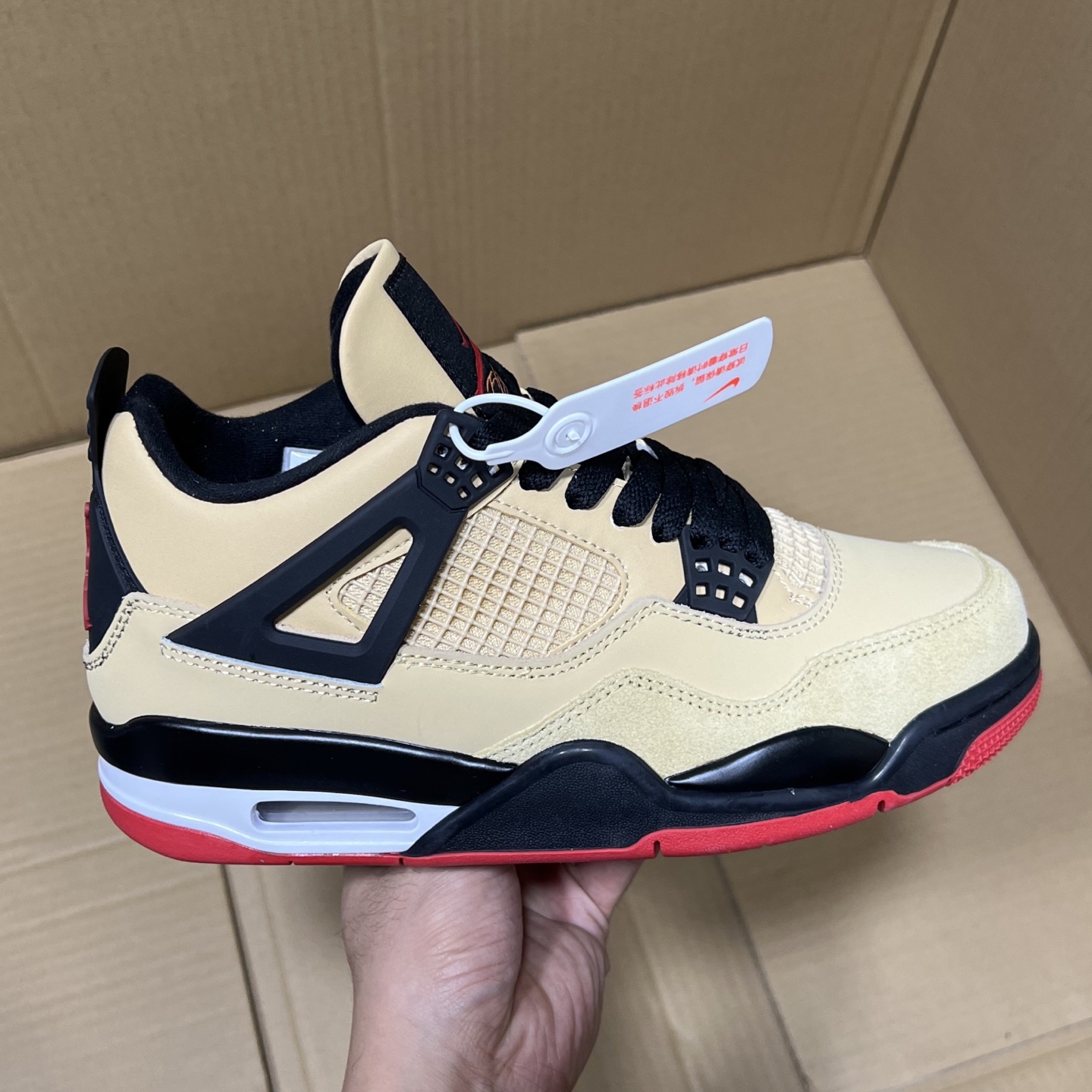 TNT版AJ4系列! 全码输出! 冲量版本!细节做的相当到位!价格绝对亲民!行业性价比天花板产品!