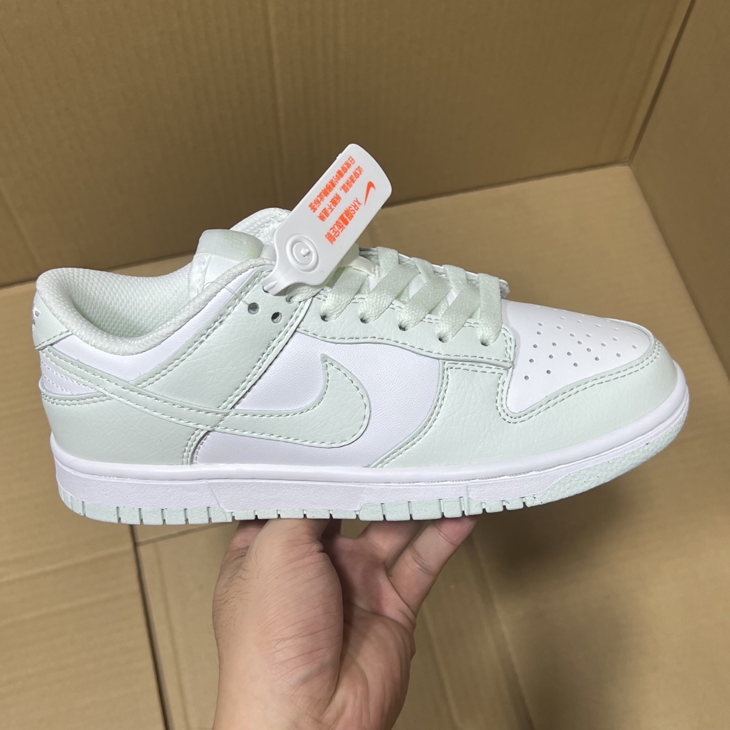 年终福利！
BF版dunk福利特价！
尺码35.5-46，品质实拍如图！市场性价比天花板！老牌工厂，品质稳定！7000+现货，白菜价福利冲刺！欢迎冲量客户合作来谈！