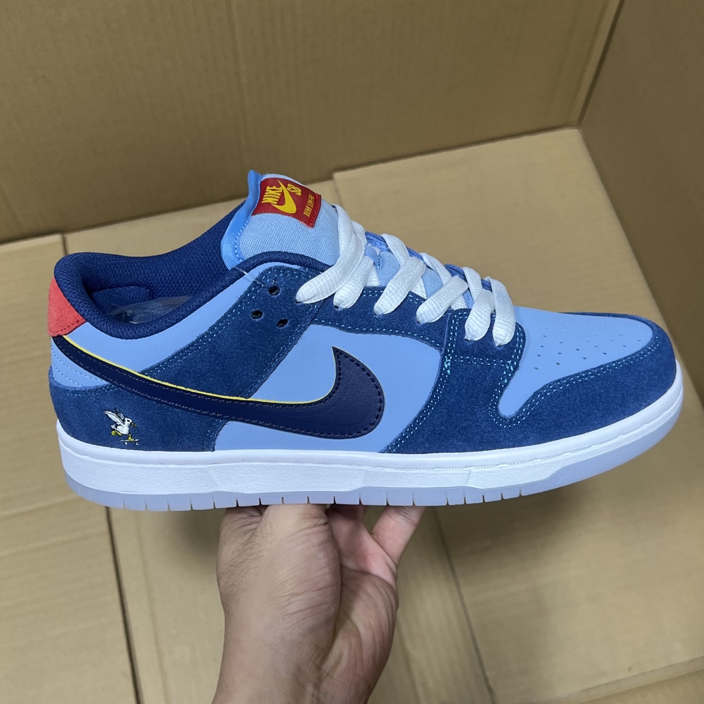 ST纯原Dunk系列！
尺码36-47.5全码出货！
目前市面最值得推荐的一个版本[握手] 做工 细节 用料 价格都是实打实的在这里[拳头]
编码AB176746