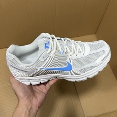 ST纯原佛魔罗V5特价! 尺码36-44.5,全码输出! 目前市面最值得推荐的一个版本,做工 细节 用料 价格都是实打实 ST纯原佛魔罗V5特价! 尺码36-44.5,全码输出! 目前市面最值得推荐的一个版本,做工 细节 用料 价格都是实打实