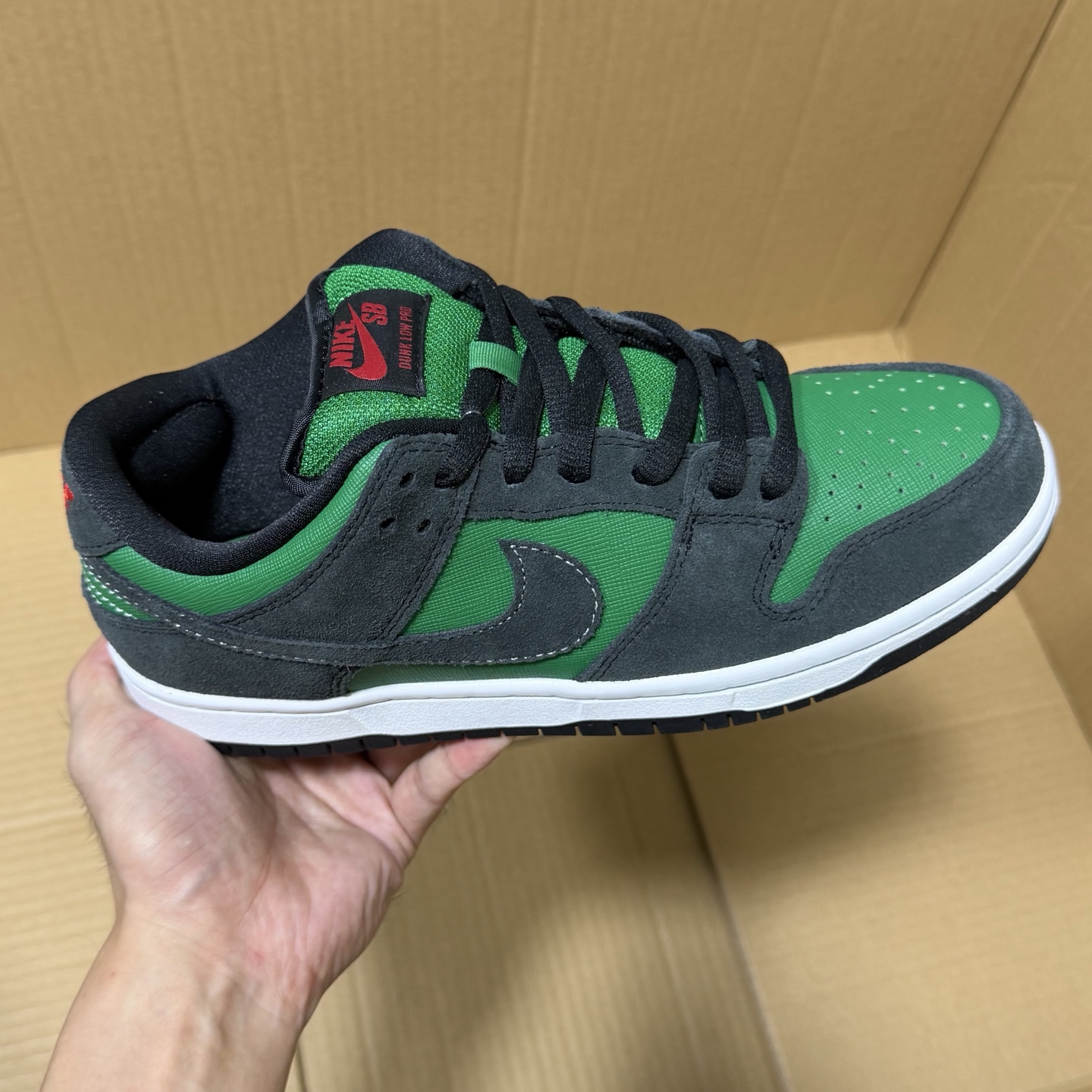 ST纯原Dunk系列特价！ 尺码36-46，全码输出！ 目前市面最值得推荐的一个版本，做工 细节 用料 价格都是实打实的