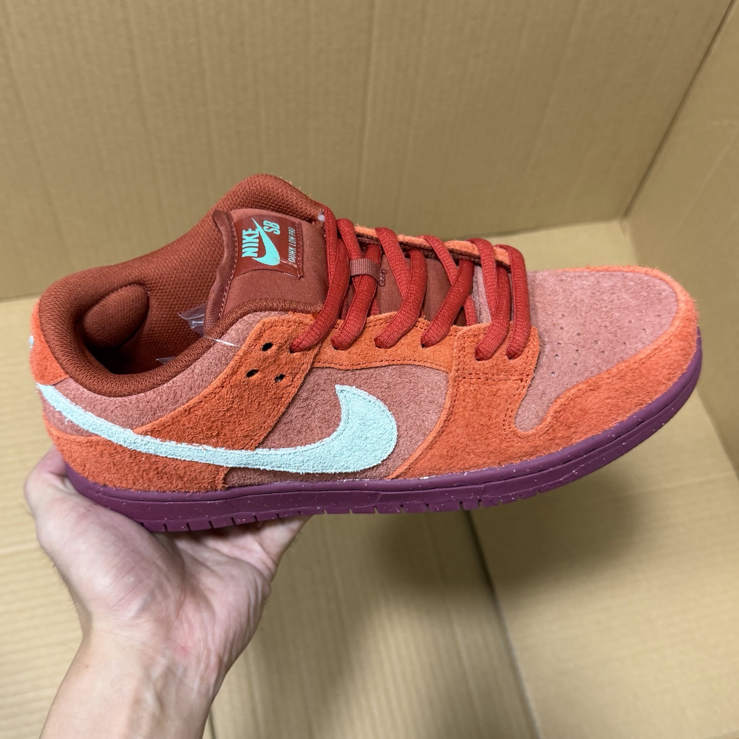 ST纯原Dunk系列特价！ 尺码36-46，全码输出！ 目前市面最值得推荐的一个版本，做工 细节 用料 价格都是实打实的