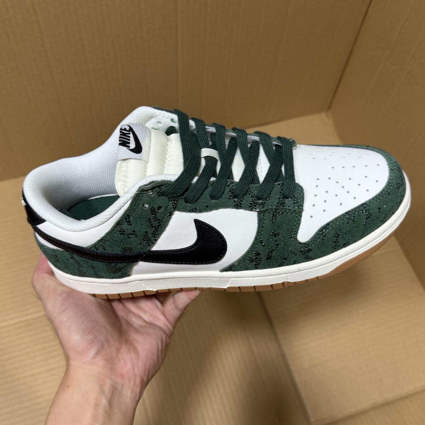 ST纯原Dunk系列特价！ 尺码36-46，全码输出！ 目前市面最值得推荐的一个版本，做工 细节 用料 价格都是实打实的