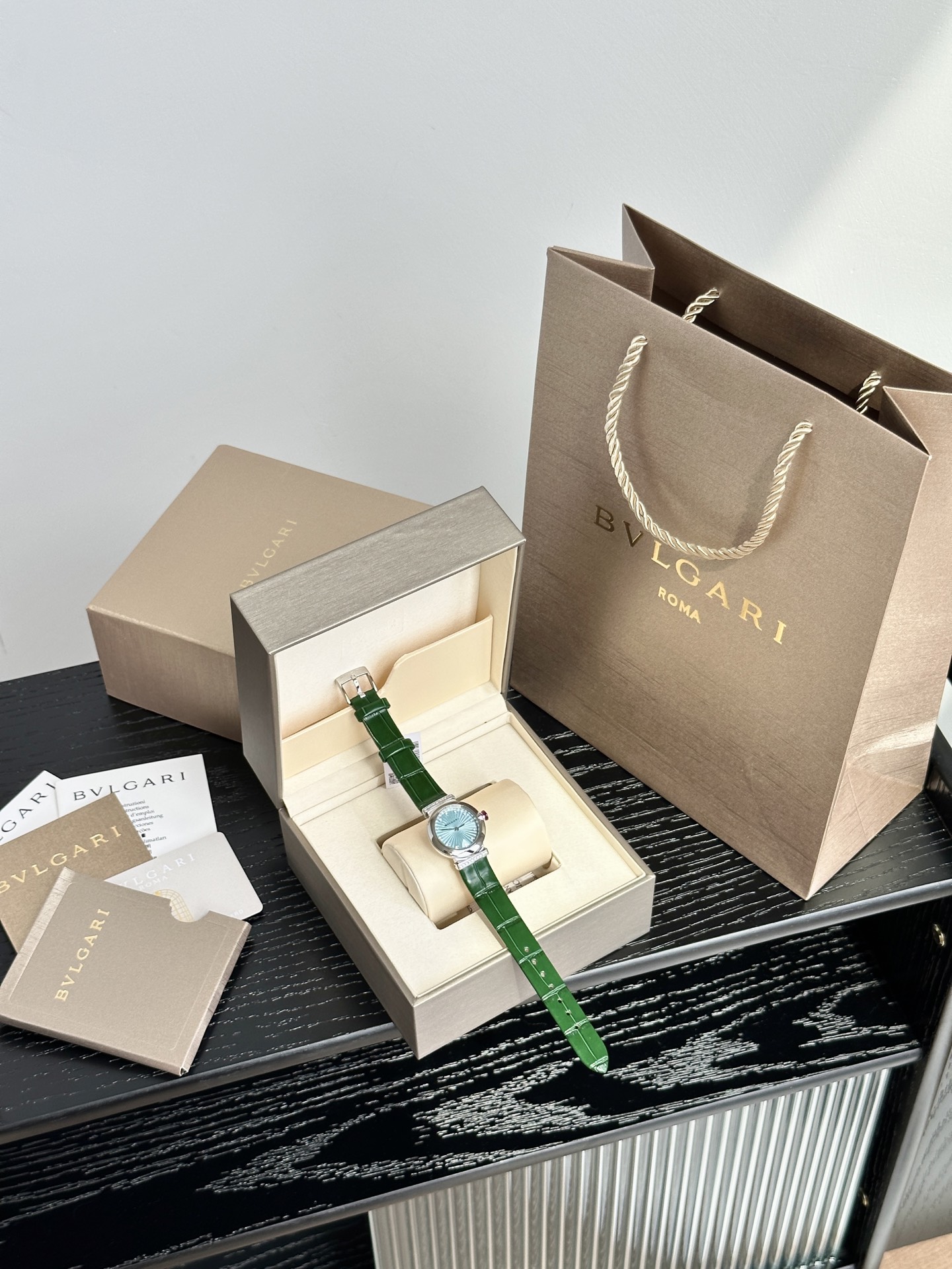 NO:158726,Picture five steel green strap,19860909图款五 钢色绿色表带,,Watch