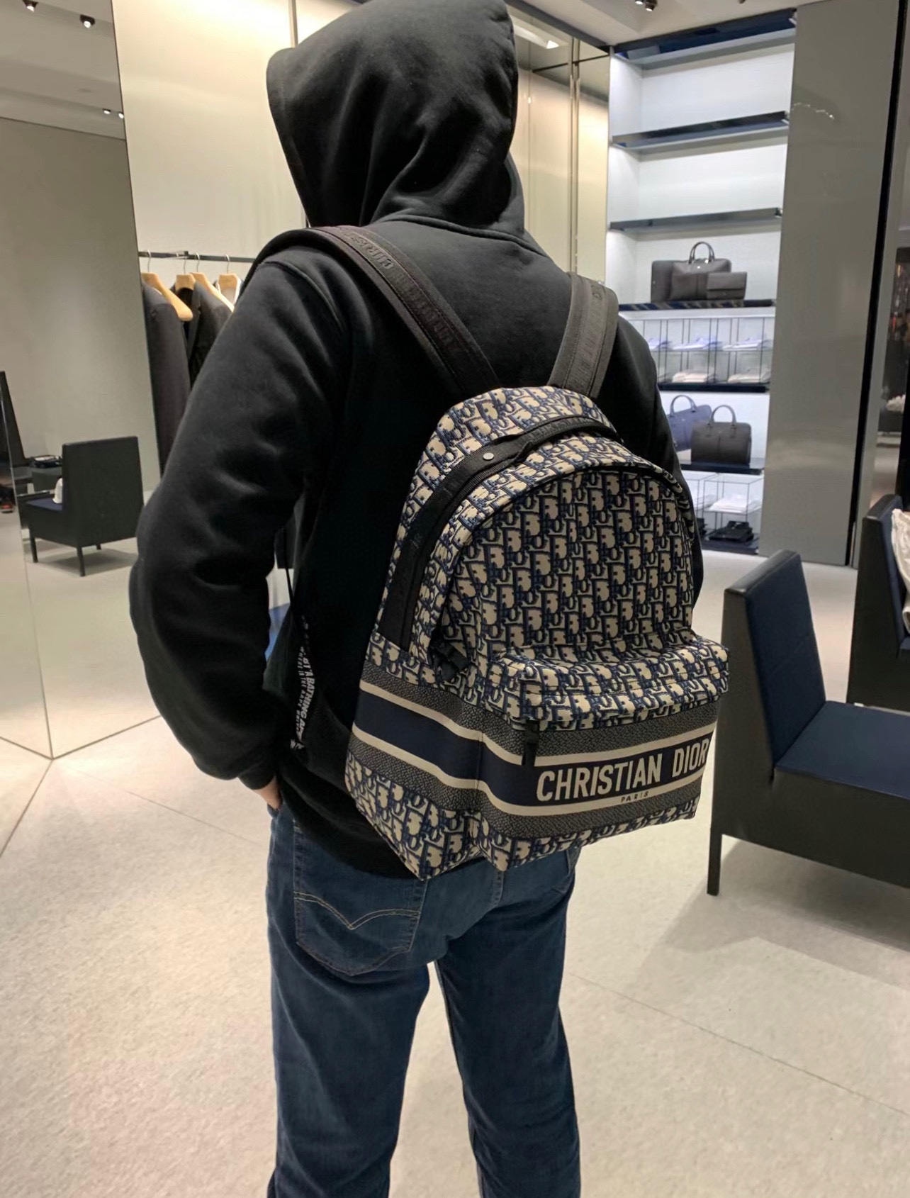 ✅迪奥Travel双肩包 尺寸:41×35×15cm《情侣款》