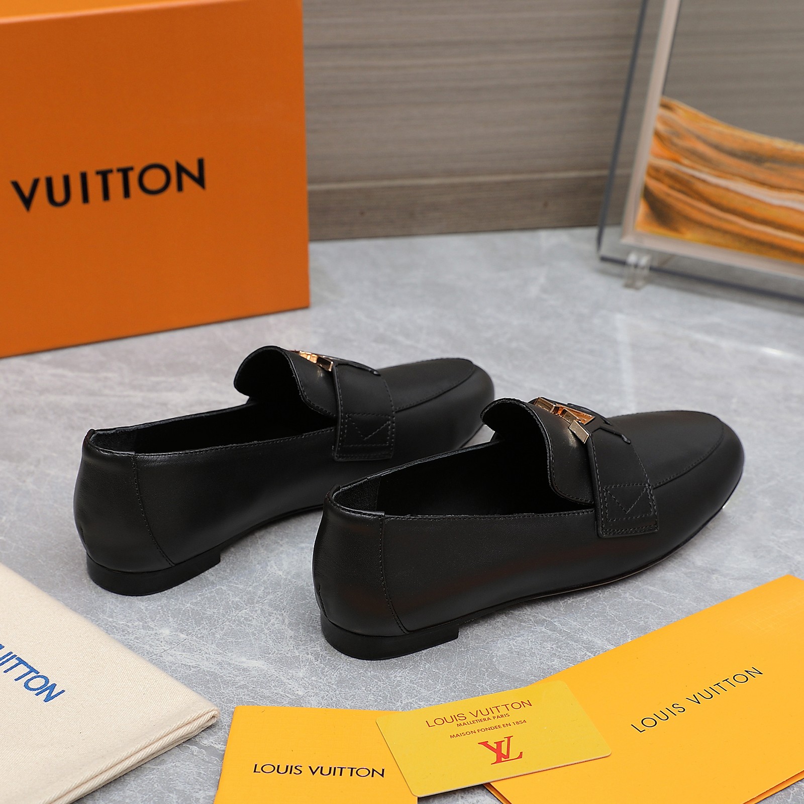 Louis Vuitton Women's Loafers Early Autumn New Collection Flat Shoes 5 a1705306265182 4034