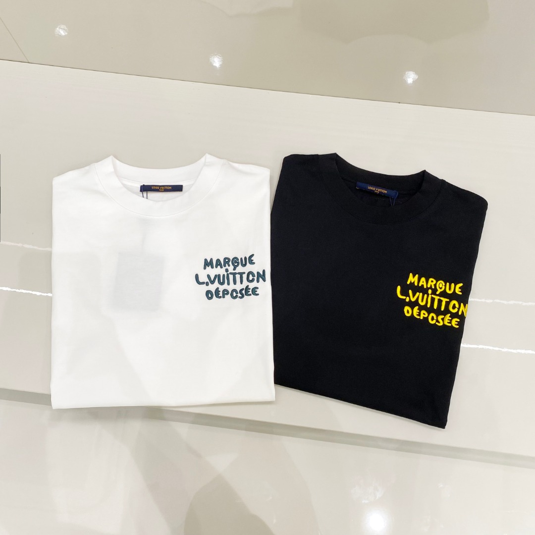  LV  2025ss春夏新款棉质圆领短袖T恤 胸前重工刺绣🪡标识 顶级丝光棉面料定制 标准版型
黑 白