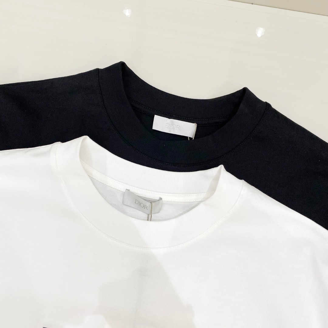  Dio*🆕 2025ss春夏新款棉质圆领短袖T恤 胸前重工刺绣🪡工艺 顶级丝光棉面料定制 标准版型
黑
