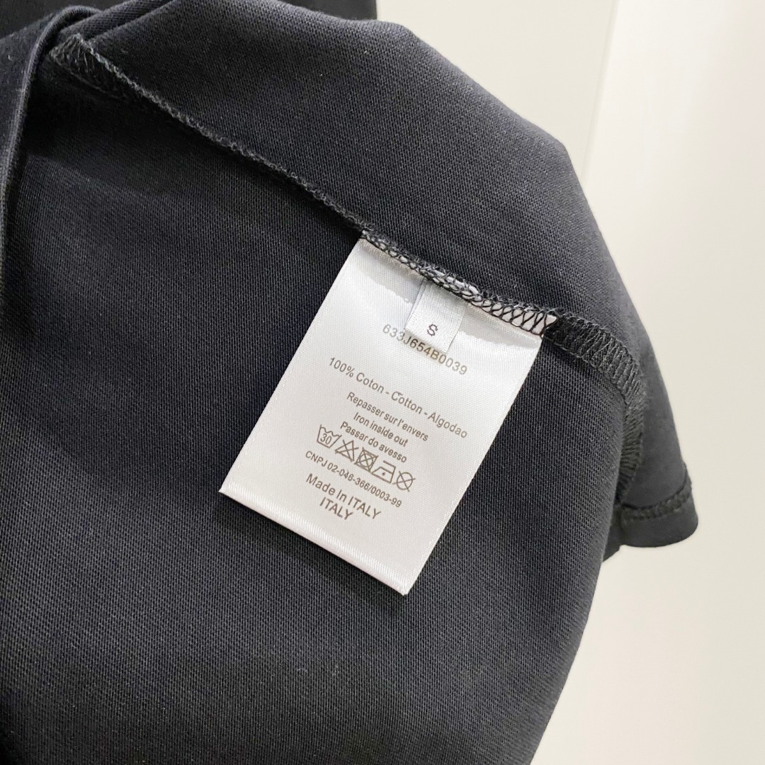  Dio*🆕 2025ss春夏新款棉质圆领短袖T恤 胸前重工刺绣🪡工艺 顶级丝光棉面料定制 标准版型
黑