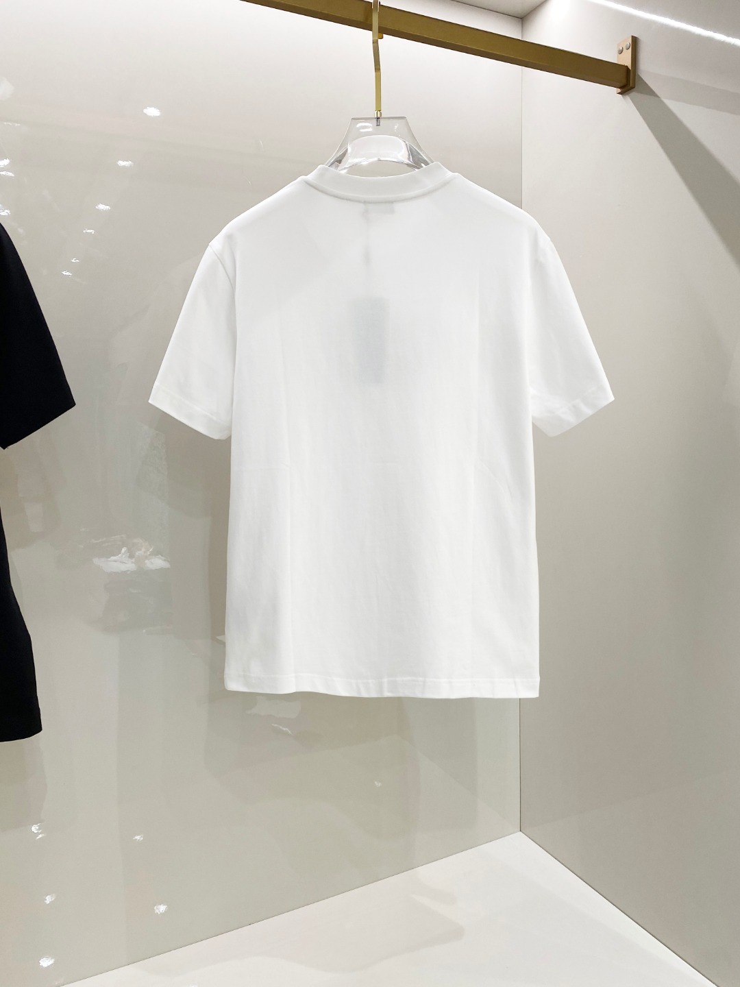  Dio*🆕 2025ss春夏新款棉质圆领短袖T恤 胸前重工刺绣🪡工艺 顶级丝光棉面料定制 标准版型
黑