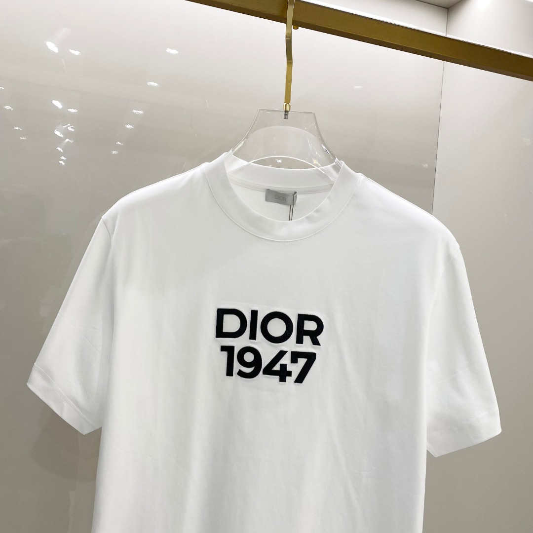  Dio*🆕 2025ss春夏新款棉质圆领短袖T恤 胸前重工刺绣🪡工艺 顶级丝光棉面料定制 标准版型
黑