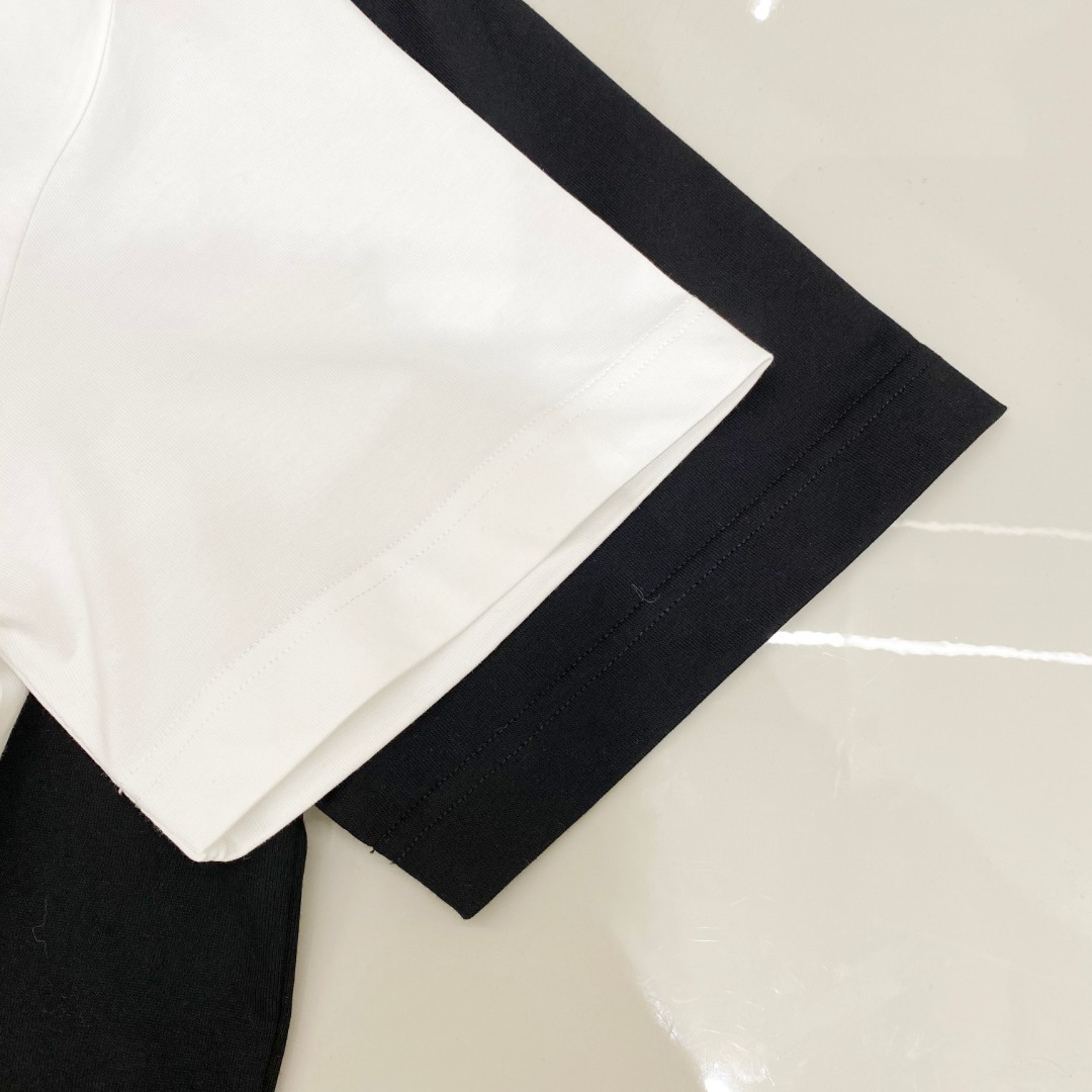  LV 🆕 2025ss春夏新款棉质圆领短袖T恤 胸前后背手绘涂鸦工艺 顶级丝光棉面料定制 标准版型
黑