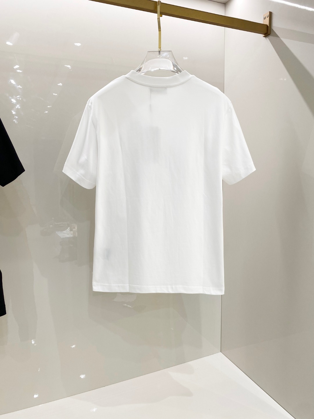  迪奥 2025ss春夏新款棉质圆领短袖T恤 胸前印花工艺 顶级丝光棉面料定制 标准版型
男女同款
码数