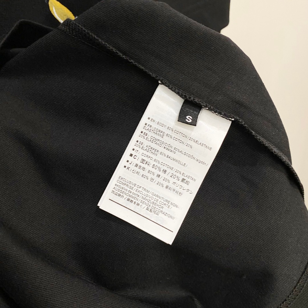  始祖鸟 2025ss春夏新款棉质圆领短袖T恤 胸前手绘涂鸦工艺 顶级丝光棉面料定制 标准版型
黑 白 