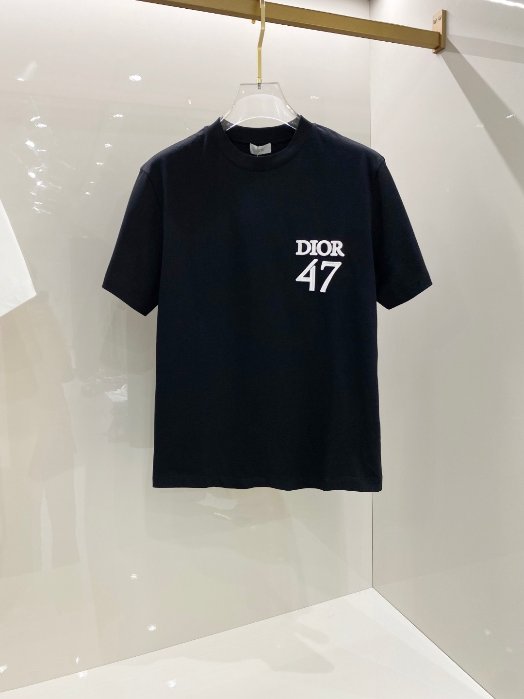  Dio*🆕 2025ss春夏新款棉质圆领短袖T恤 胸前重工刺绣🪡工艺 顶级丝光棉面料定制 标准版型
黑