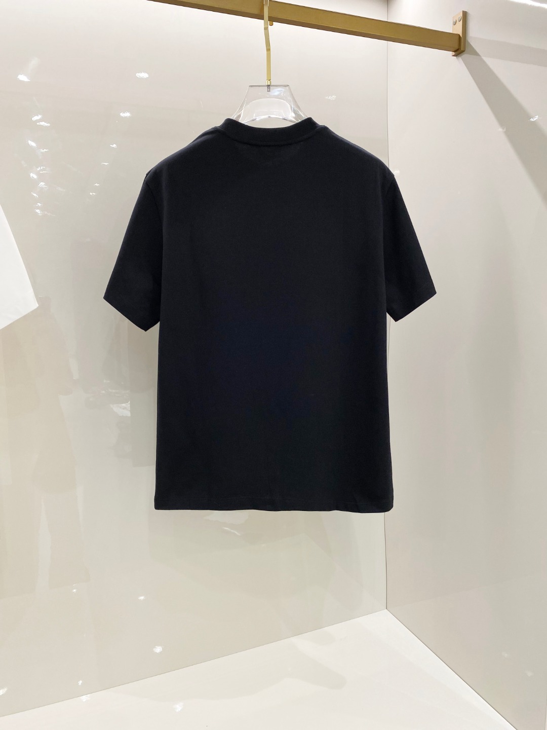  Dio*🆕 2025ss春夏新款棉质圆领短袖T恤 胸前重工刺绣🪡工艺 顶级丝光棉面料定制 标准版型
黑