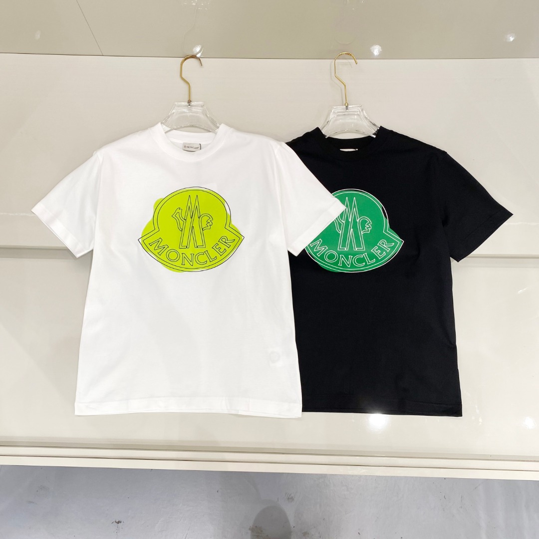  Mon*🆕 2025ss春夏新款棉质圆领短袖T恤 胸前完美配色印花工艺 顶级丝光棉面料定制 标准版型
