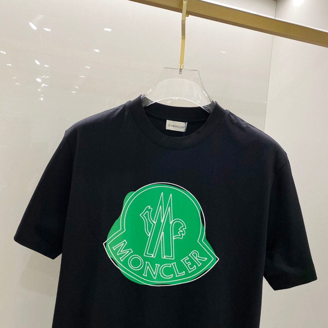  Mon*🆕 2025ss春夏新款棉质圆领短袖T恤 胸前完美配色印花工艺 顶级丝光棉面料定制 标准版型
