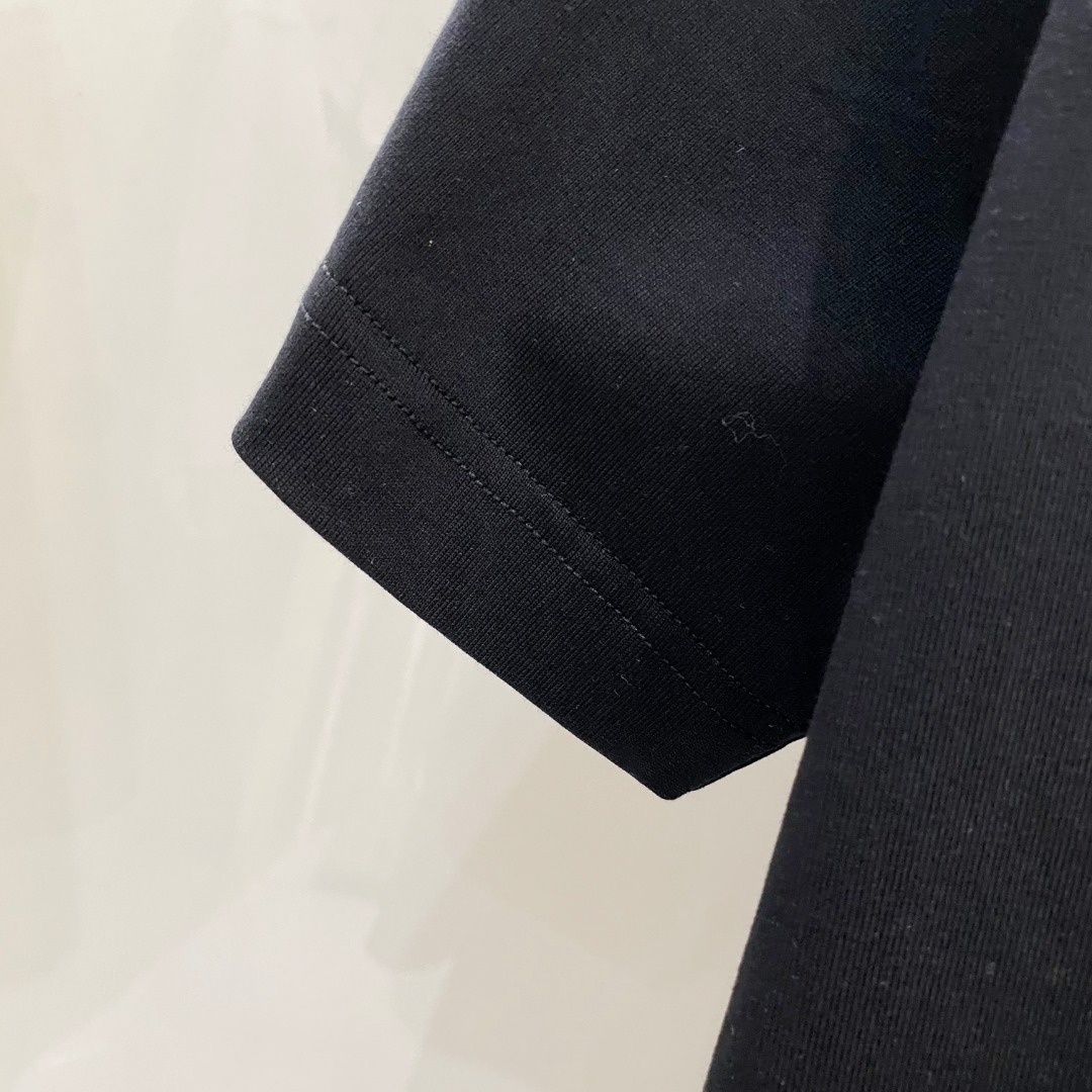  Mon*🆕 2025ss春夏新款棉质圆领短袖T恤 胸前完美配色印花工艺 顶级丝光棉面料定制 标准版型
