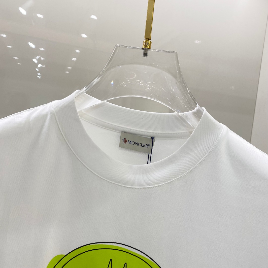  Mon*🆕 2025ss春夏新款棉质圆领短袖T恤 胸前完美配色印花工艺 顶级丝光棉面料定制 标准版型
