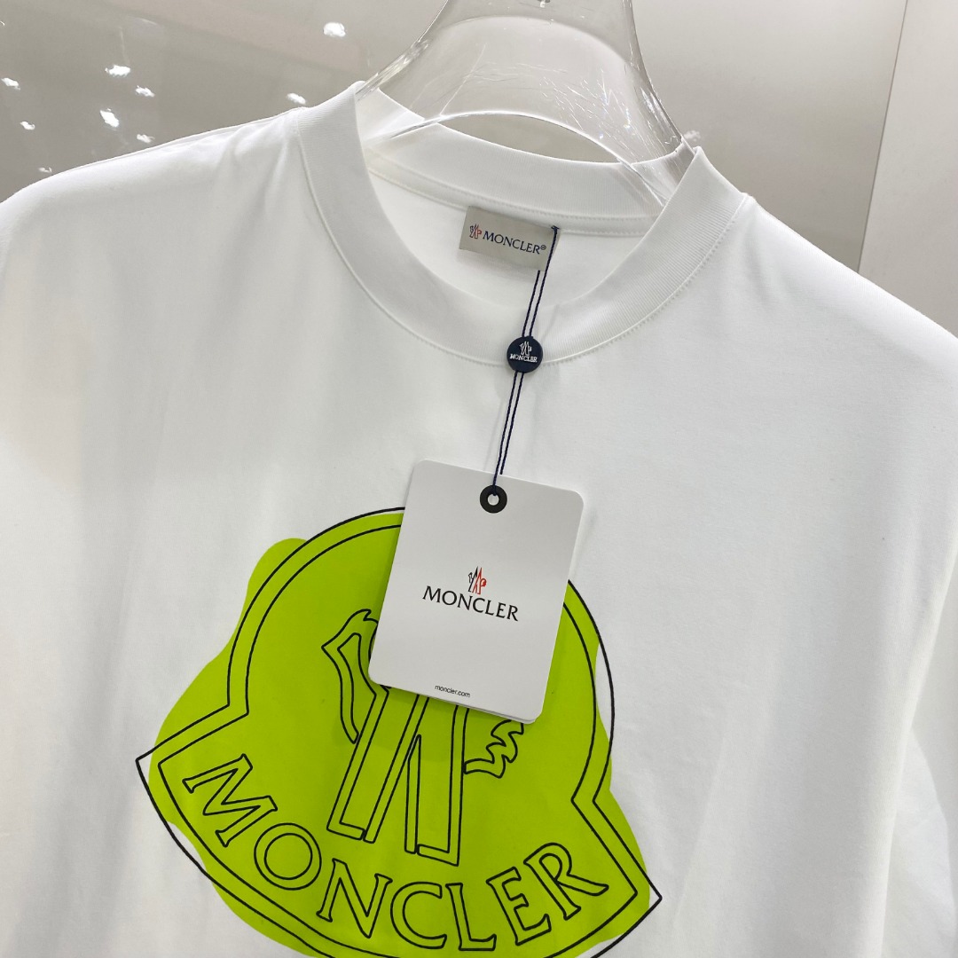  Mon*🆕 2025ss春夏新款棉质圆领短袖T恤 胸前完美配色印花工艺 顶级丝光棉面料定制 标准版型
