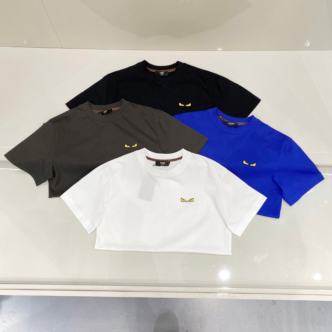  Fend*🆕 2025ss春夏新款棉质圆领短袖T恤 胸小怪兽眼睛标识 顶级丝光棉面料定制 标准版型 
