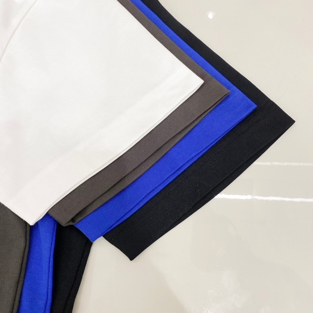  Fend*🆕 2025ss春夏新款棉质圆领短袖T恤 胸小怪兽眼睛标识 顶级丝光棉面料定制 标准版型 
