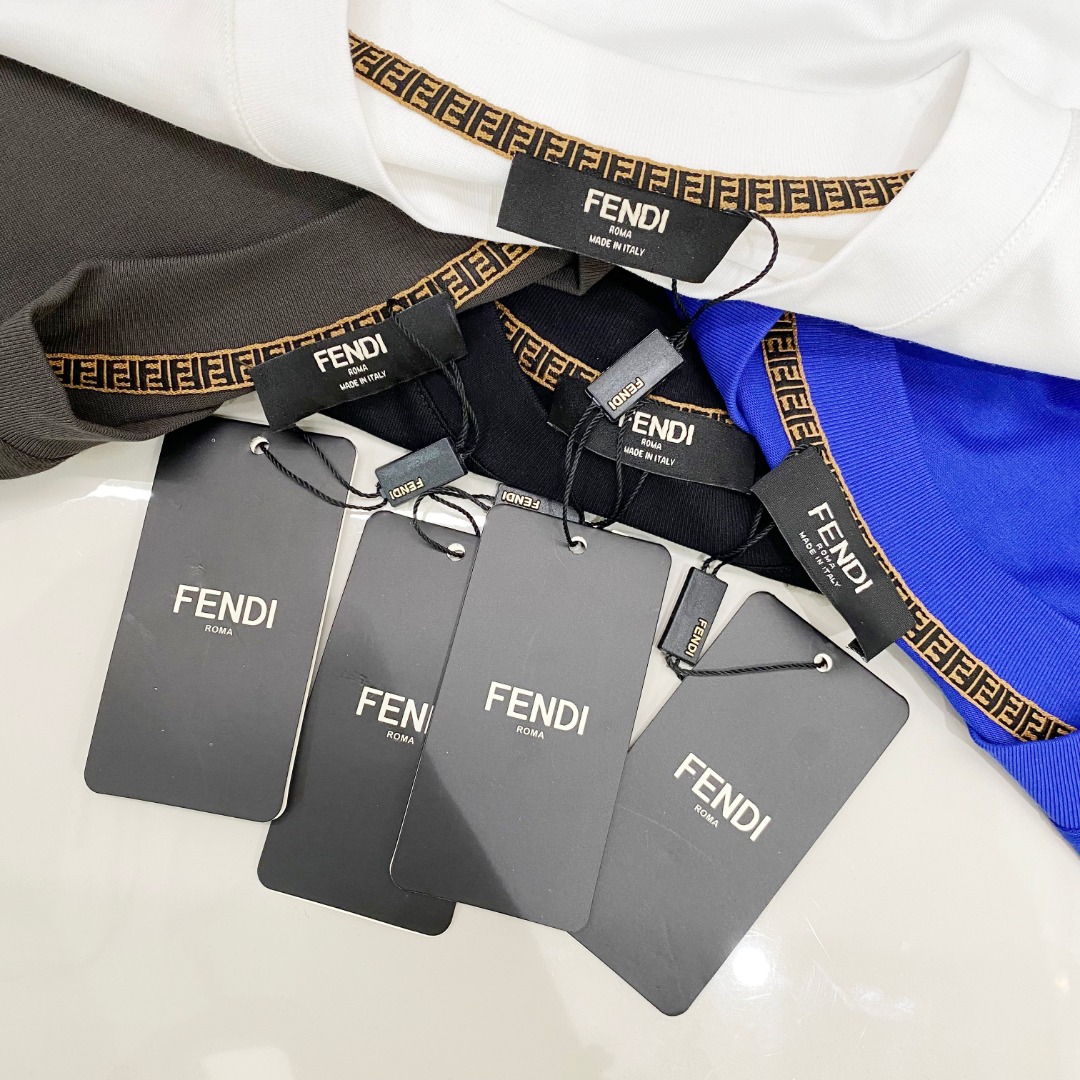  Fend*🆕 2025ss春夏新款棉质圆领短袖T恤 胸小怪兽眼睛标识 顶级丝光棉面料定制 标准版型 
