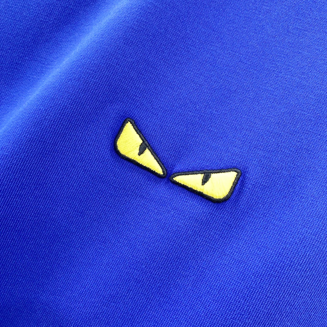  Fend*🆕 2025ss春夏新款棉质圆领短袖T恤 胸小怪兽眼睛标识 顶级丝光棉面料定制 标准版型 
