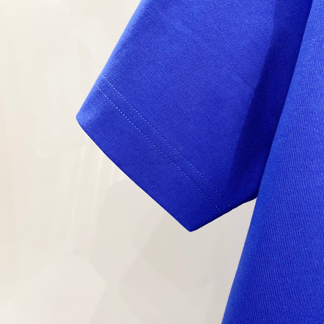  Fend*🆕 2025ss春夏新款棉质圆领短袖T恤 胸小怪兽眼睛标识 顶级丝光棉面料定制 标准版型 
