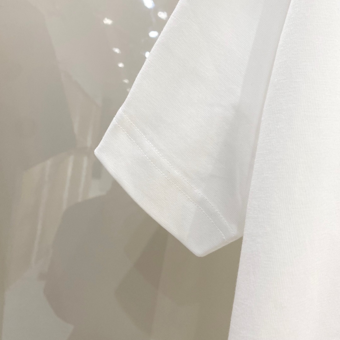  Fend*🆕 2025ss春夏新款棉质圆领短袖T恤 胸小怪兽眼睛标识 顶级丝光棉面料定制 标准版型 
