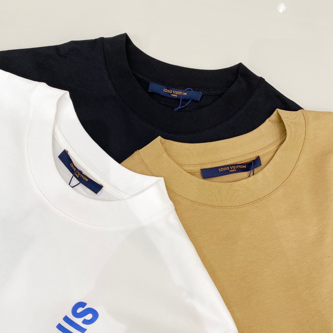  LV 2025ss春夏新款棉质圆领短袖T恤 胸前印花工艺 顶级丝光棉面料定制 标准版型
黑 白 卡其 