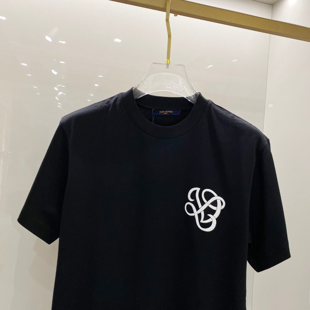  罗意威 2025早春 最新款短袖T恤，原标 定制面料，手感柔软，穿着舒适，做工精细.上身效果无敌帅气，