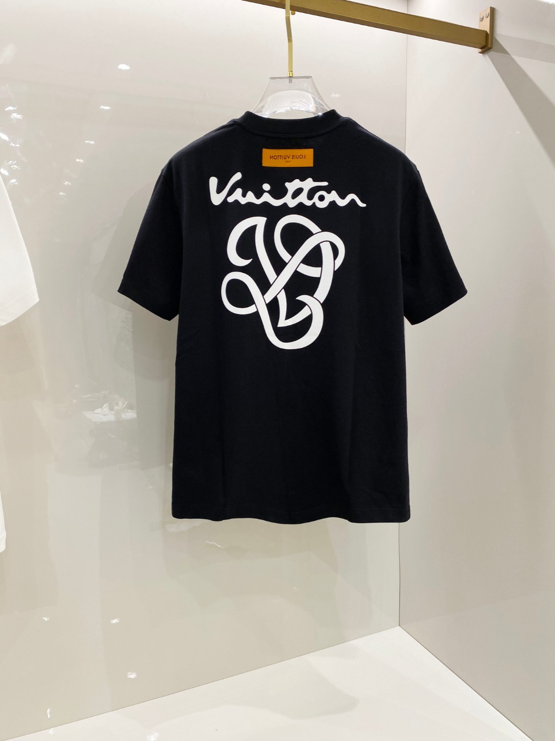  罗意威 2025早春 最新款短袖T恤，原标 定制面料，手感柔软，穿着舒适，做工精细.上身效果无敌帅气，