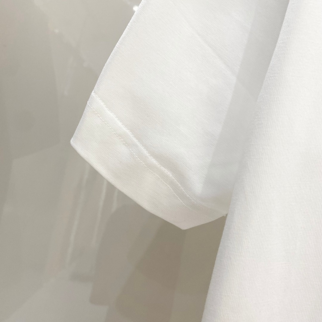  罗意威 2025早春 最新款短袖T恤，原标 定制面料，手感柔软，穿着舒适，做工精细.上身效果无敌帅气，