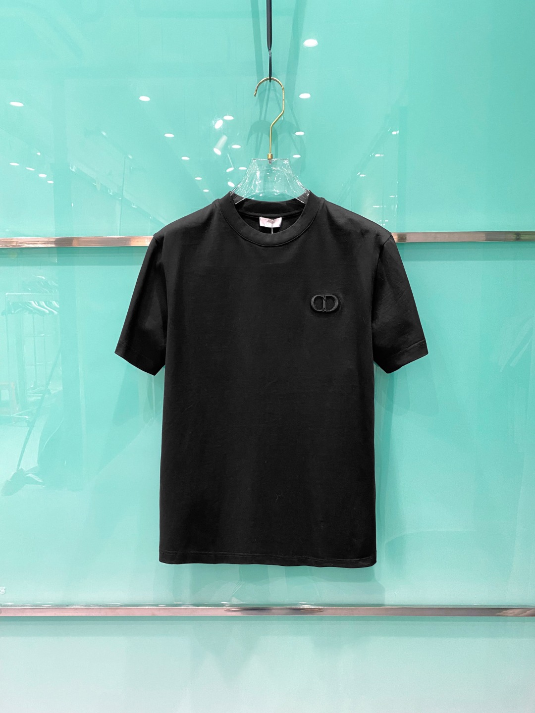 NO:485540,Dior 2025 Early Spring Latest Short-sleeved T-shirt, original logo Customized fabric, soft feel, comfortable to wear, fine workmanship. The upper body effect is invincible and handsome, size S-2xl,,dior,T-shirt,tees,t-shirt,alexander wang19860909迪奥 2025早春 最新款短袖T恤,原标 定制面料,手感柔软,穿着舒适,做工精细.上身效果无敌帅气, 码数 S-2xl,,dior,T-shirt,tees，t-shirt,alexander wang,Men's clothing