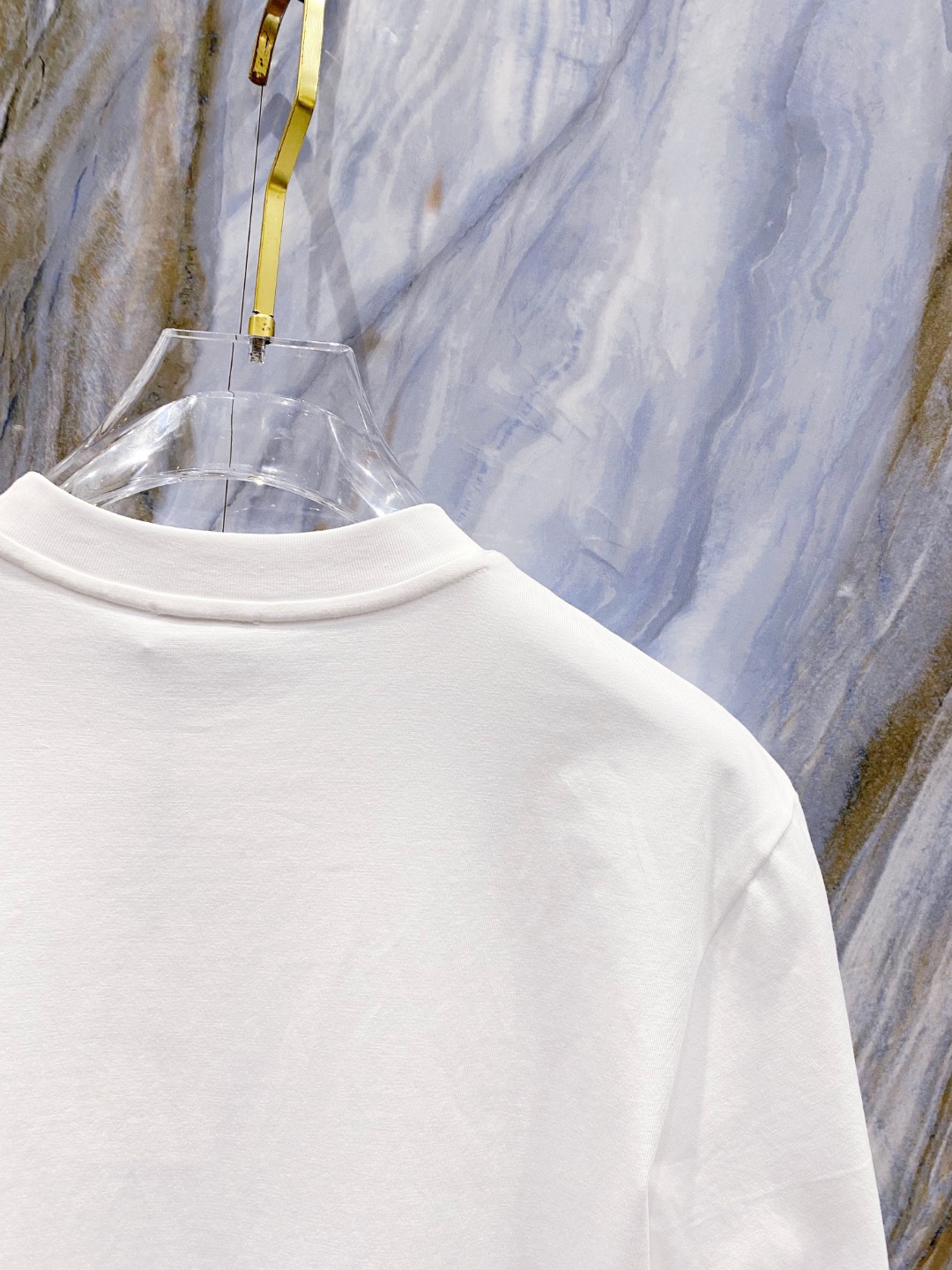 Dior 1947 Cotton T-Shirt - Classic Round Neck, Embroidered Logo, Unisex Style 5 o 1ig65b5pdarbrv87aj148qv9v3