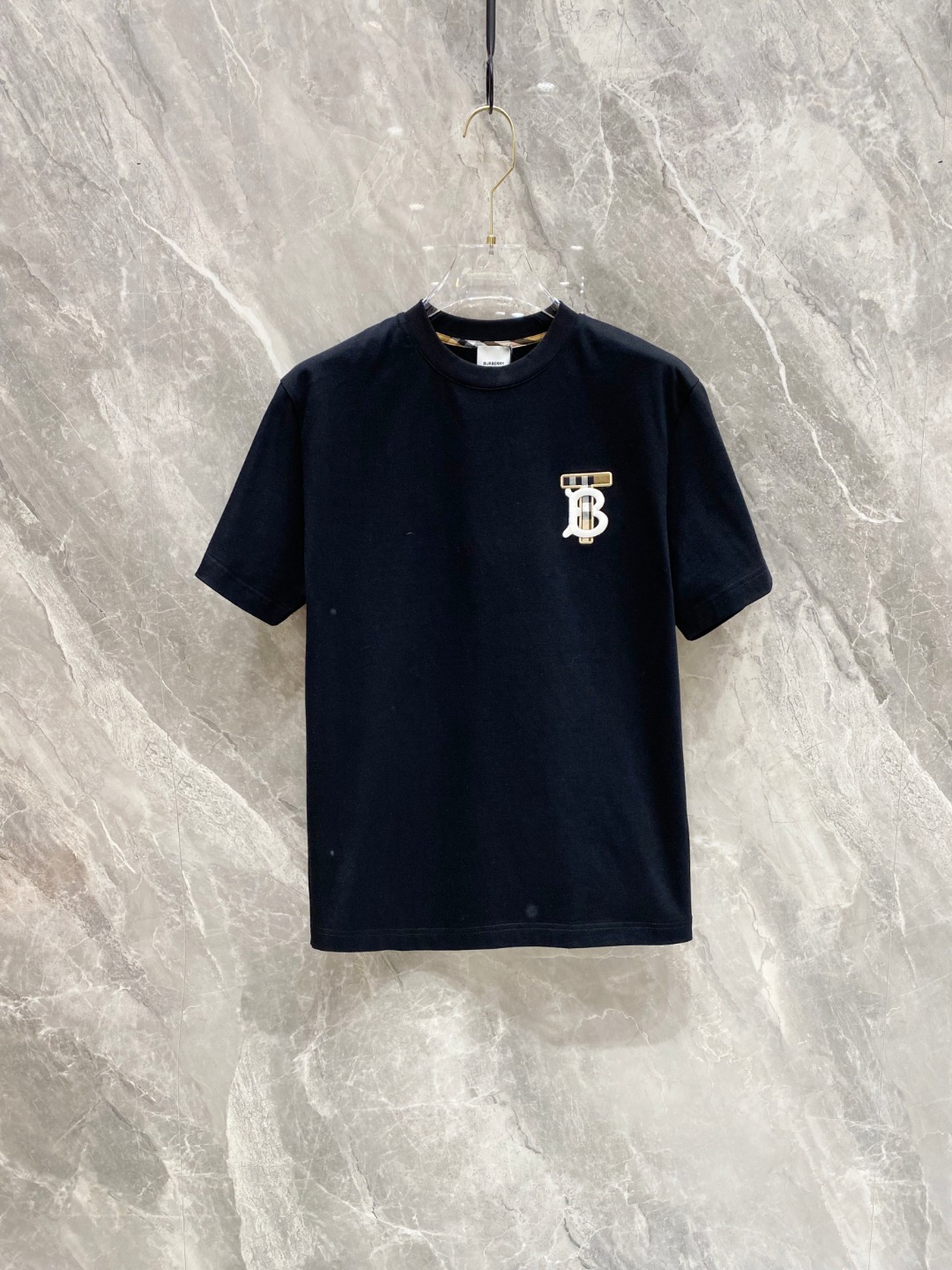 NO:117766,Burberry 2025 Early Spring Latest Short-Sleeved T-shirt, Original Customized Fabric, Soft Handsome, Comfortable Wear, Fine Workmanship. The upper body is invincible and handsome, S-2xl, burberry, T-shirt,tees, t-shirt,alexander wang19860909巴宝莉 2025早春 最新款短袖T恤,原标 定制面料,手感柔软,穿着舒适,做工精细.上身效果无敌帅气, 码数 S-2xl,,burberry,T-shirt,tees，t-shirt,alexander wang,Men's clothing