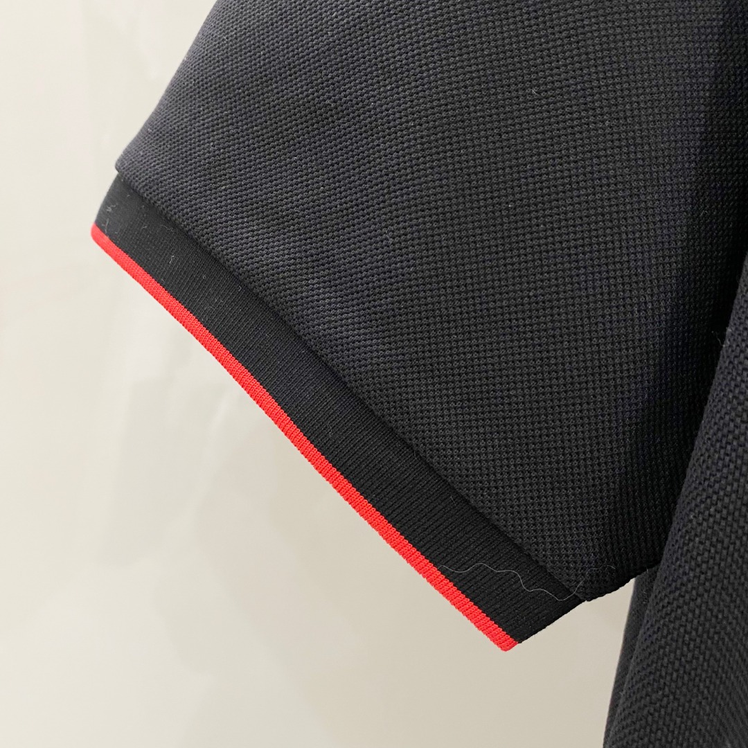  普拉达 2025ss夏季新款 logo男士翻领Polo衫！经典商务男款，高端男装的天花板级别的商务男款