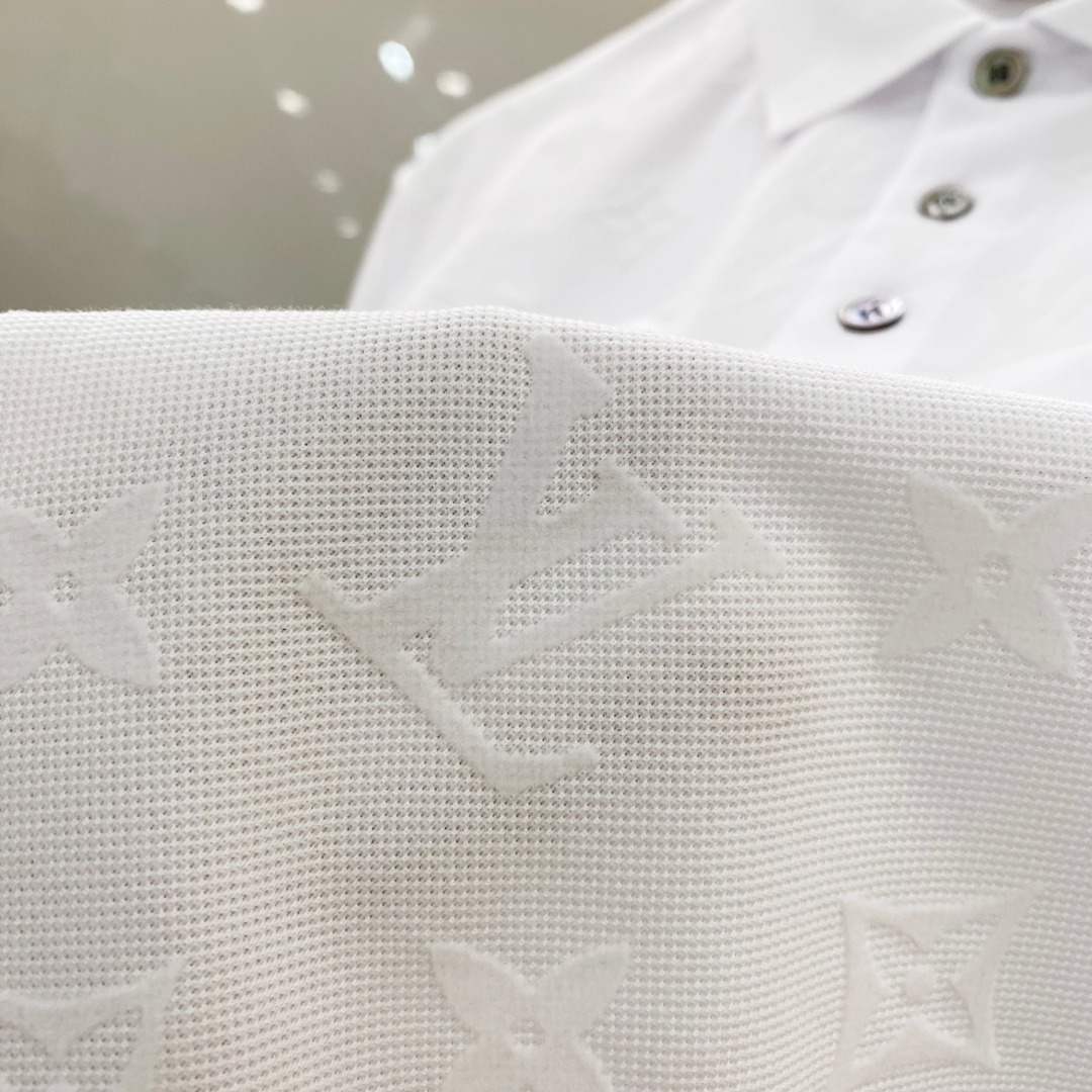  LV 2025ss夏季新款 logo男士翻领Polo衫！经典商务男款，高端男装的天花板级别的商务男款！