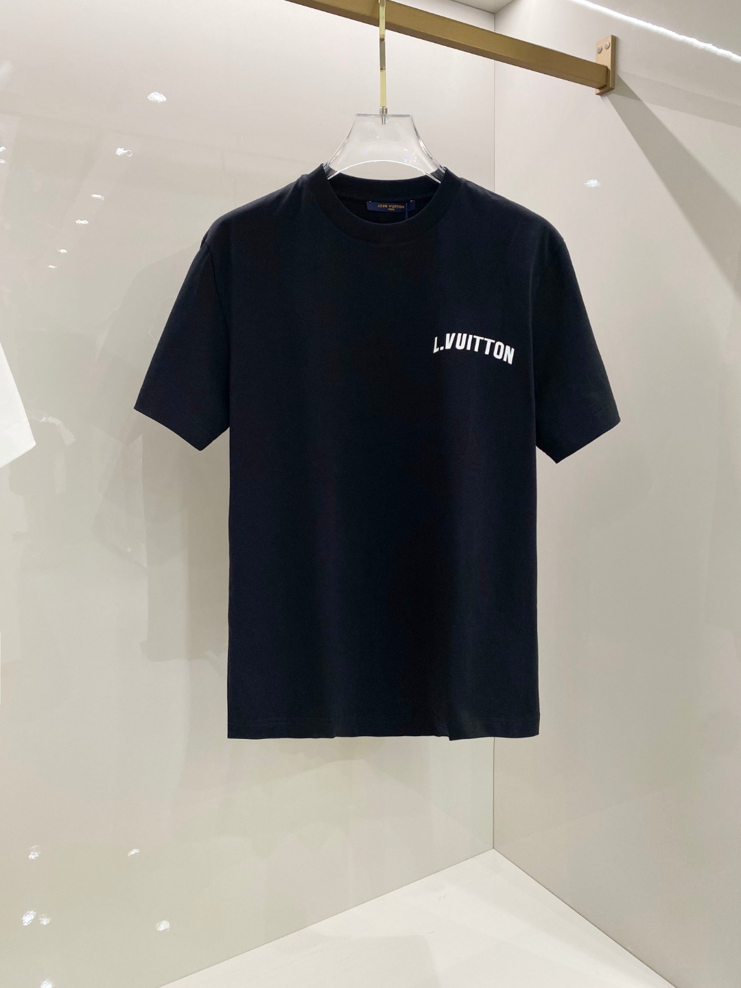  LV 2025早春新款男女同款👫短袖T恤，！定制专属纯棉面料，定制原版工艺螺纹，胸前重工字母logo工