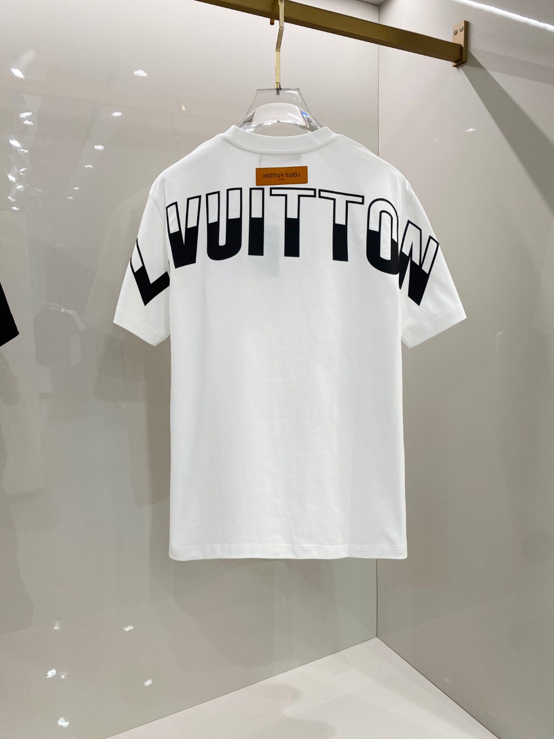  LV 2025早春新款男女同款👫短袖T恤，！定制专属纯棉面料，定制原版工艺螺纹，胸前重工字母logo工