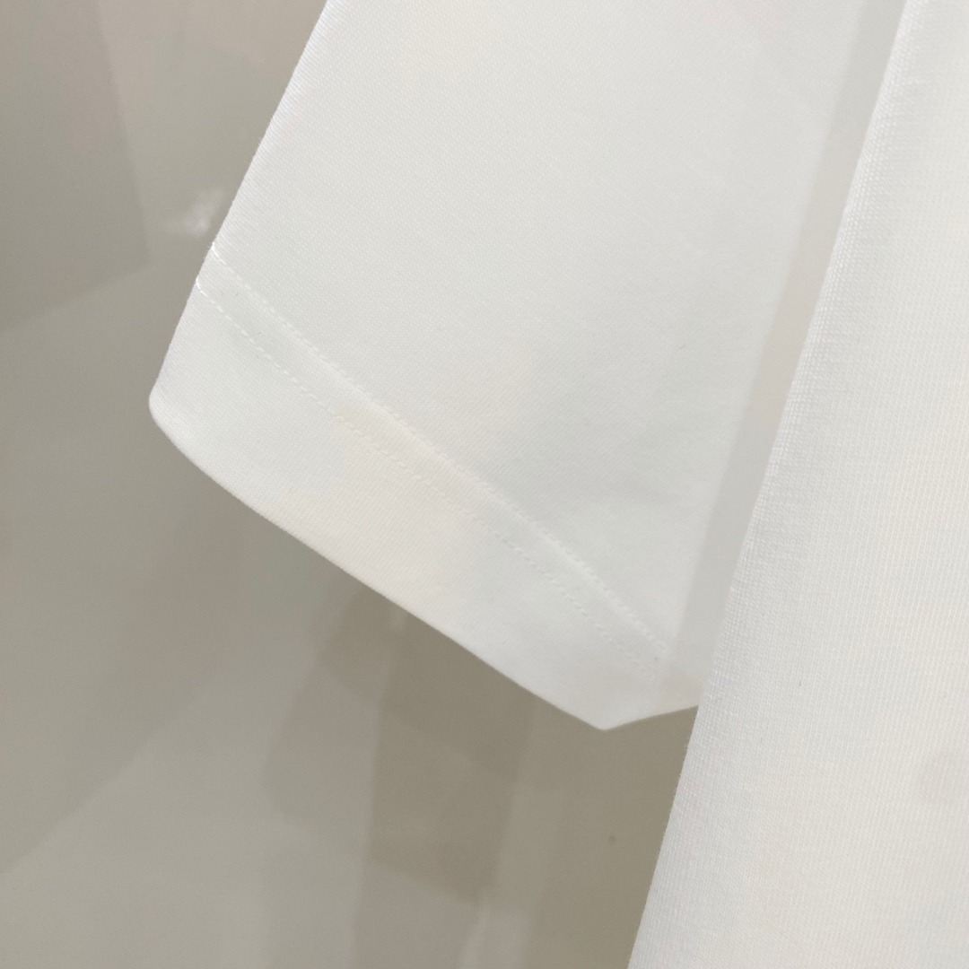  罗意威 2025早春新款男女同款👫短袖T恤，！定制专属纯棉面料，定制原版工艺螺纹，胸前重工字母logo