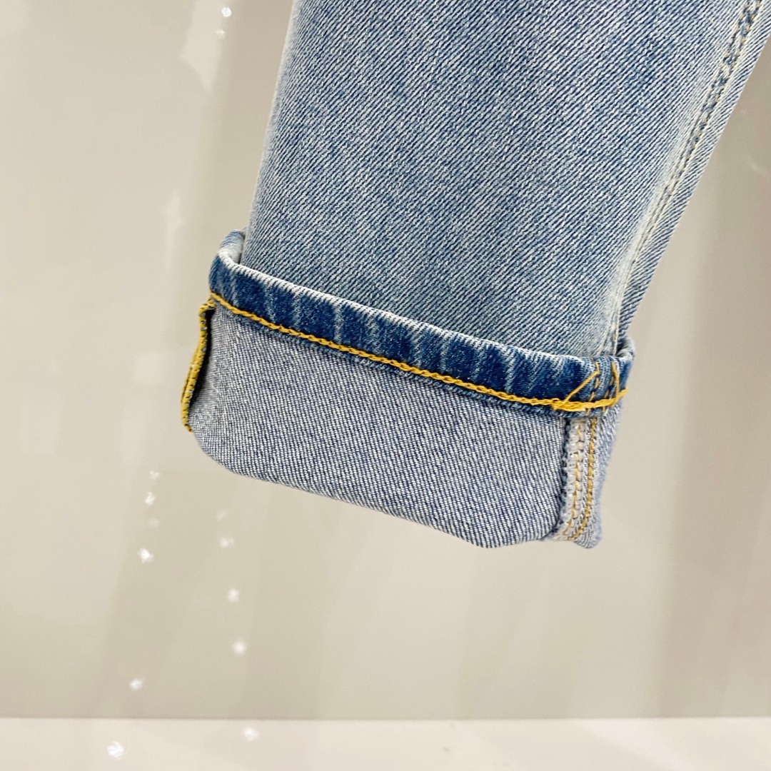  普拉达 2025ss春夏新款修身小脚牛仔裤 完美洗水工艺 定制顶级五金logo 独家定制微弹面料 码数