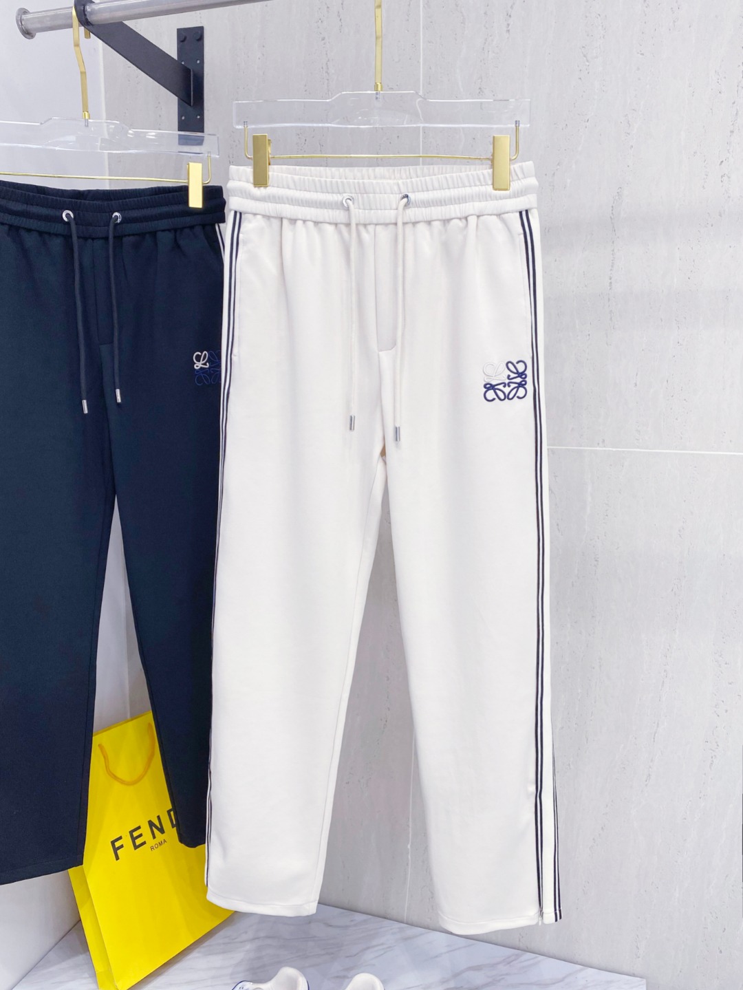 Bronze Moldere Air Spectrum Routine Pants: Stylish, Comfortable, and High Quality - 图片 1